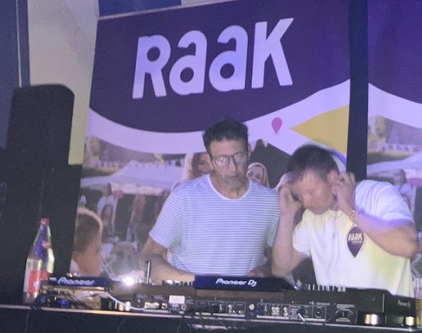 Vrijdag 11 juli Overrompeling in restaurant